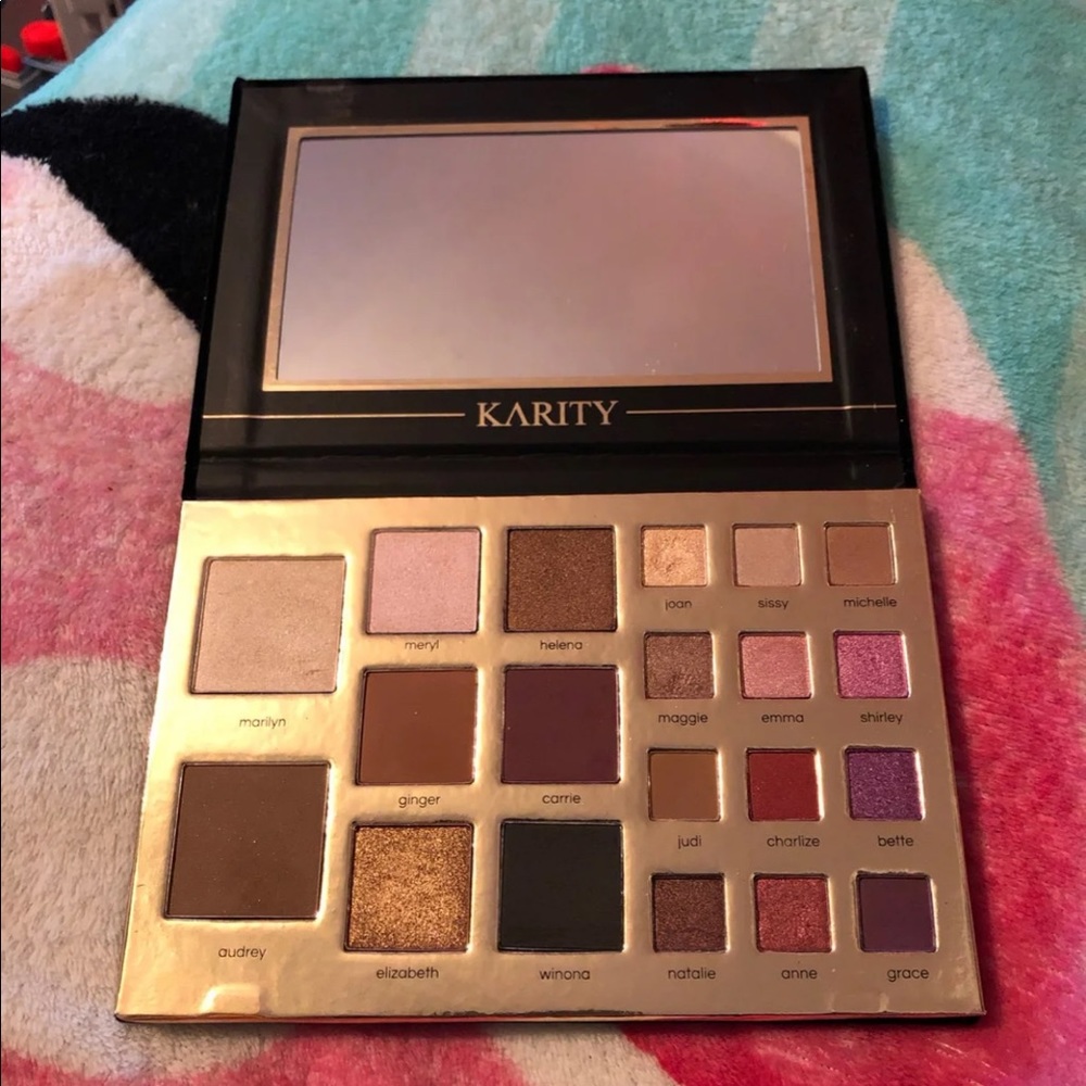 Karity Posh Eyeshadow Palette
